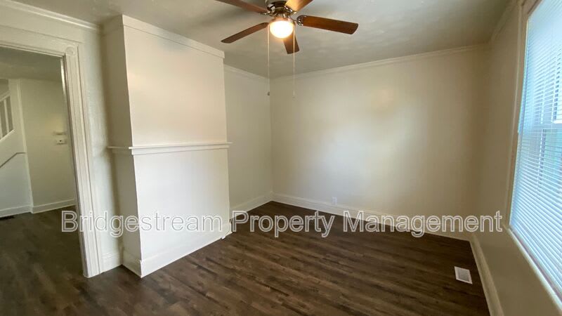 14 Nassau St – photo 4