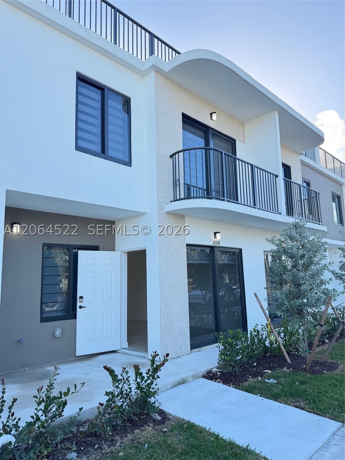 14506 SW 260th St – photo 2
