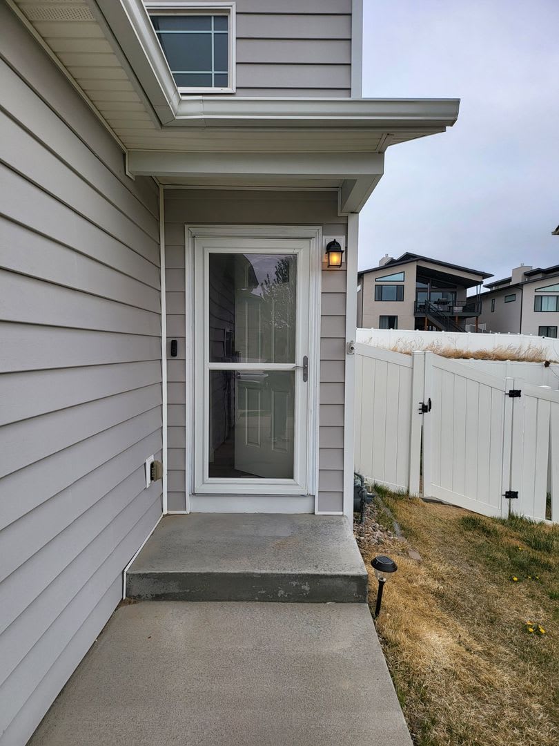 3 Bedroom 2.5 Bath Townhome in Saddle Ridge!!! – photo 2