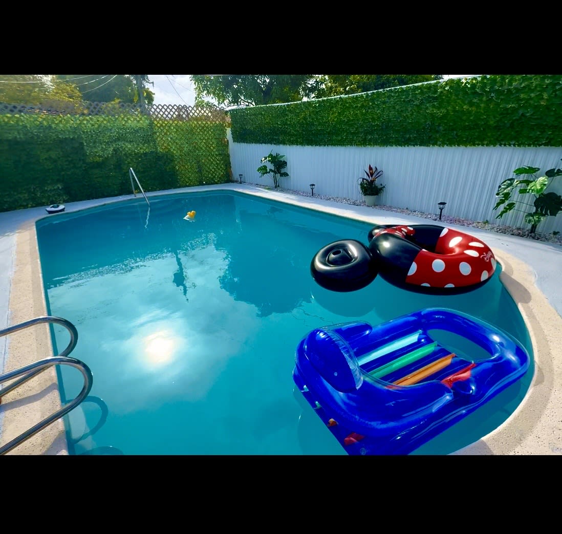 961 Northwest 200th Street – photo 1