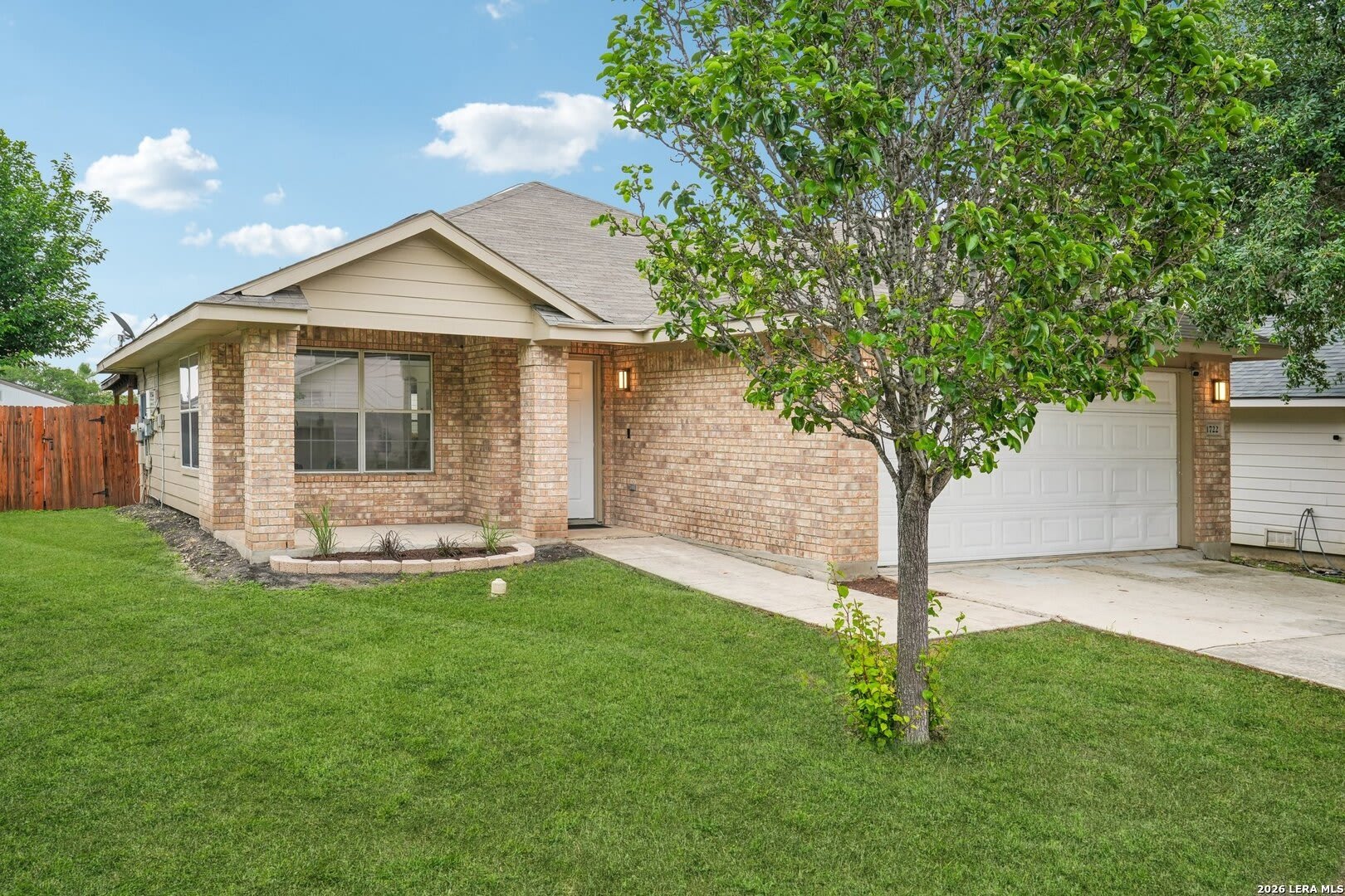 1722 Coxwold Ct – photo 2