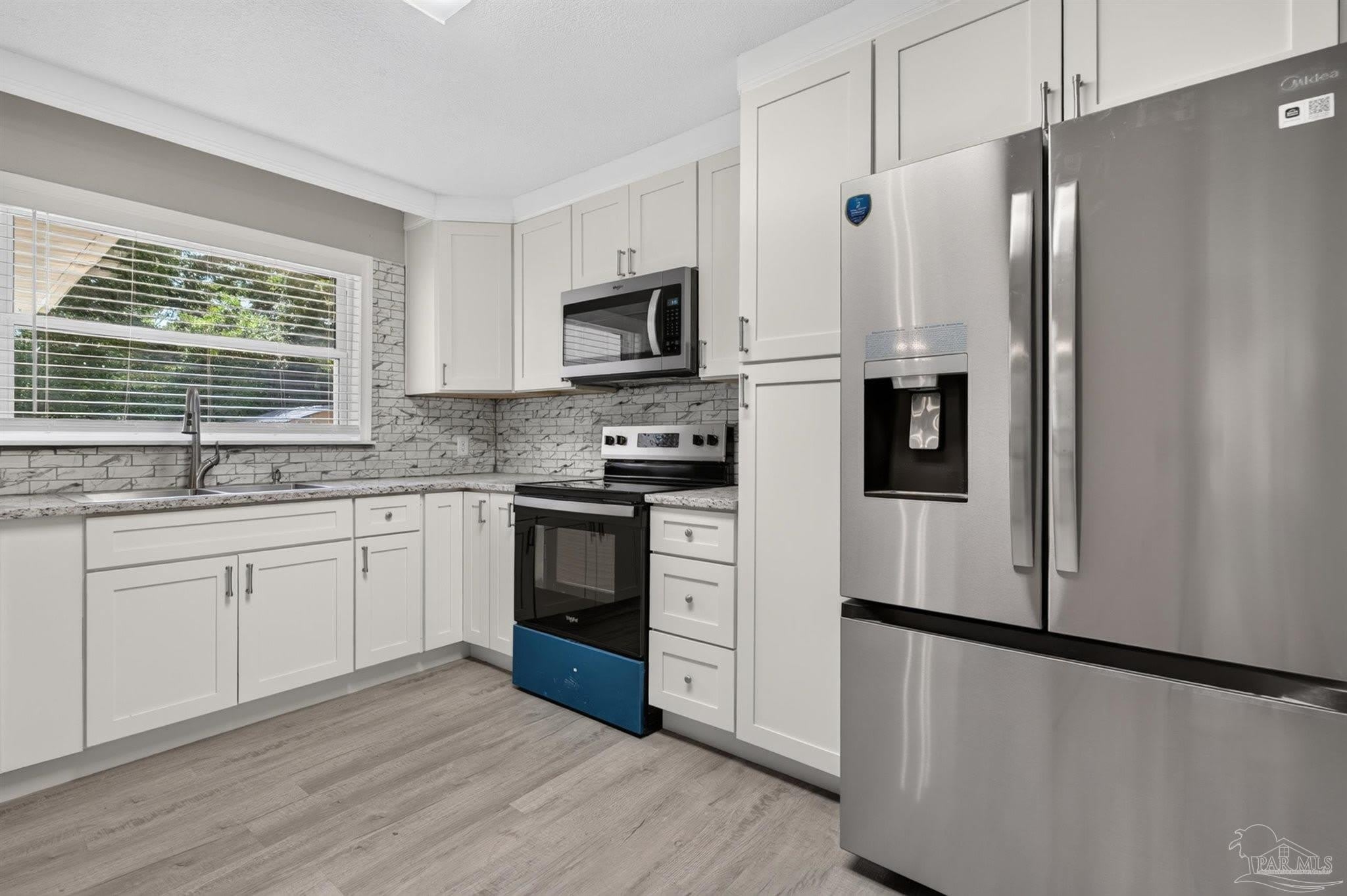 6425 Aspen Ave – photo 4