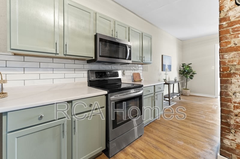 1441 East 11th Street – photo 3