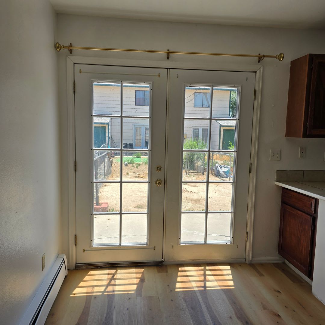 3247 1/2 Main St. – photo 4