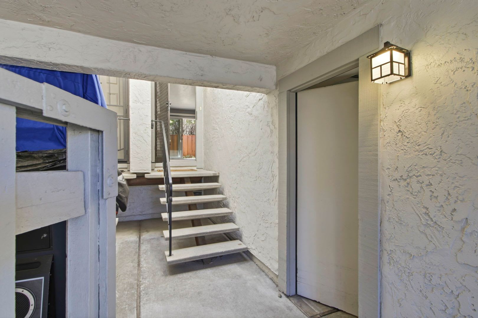 Wow! What a Great Home! Available Now! – photo 4