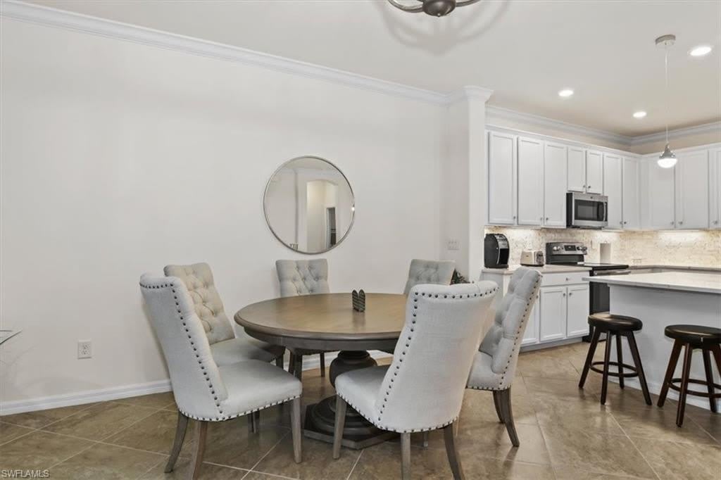 9093 Glenforest Dr – photo 4