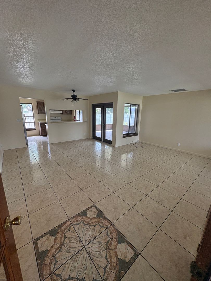 Prime Poinciana Location! Charming 2-Bedroom Home with Screened Patio & Exceptional Value! – photo 3