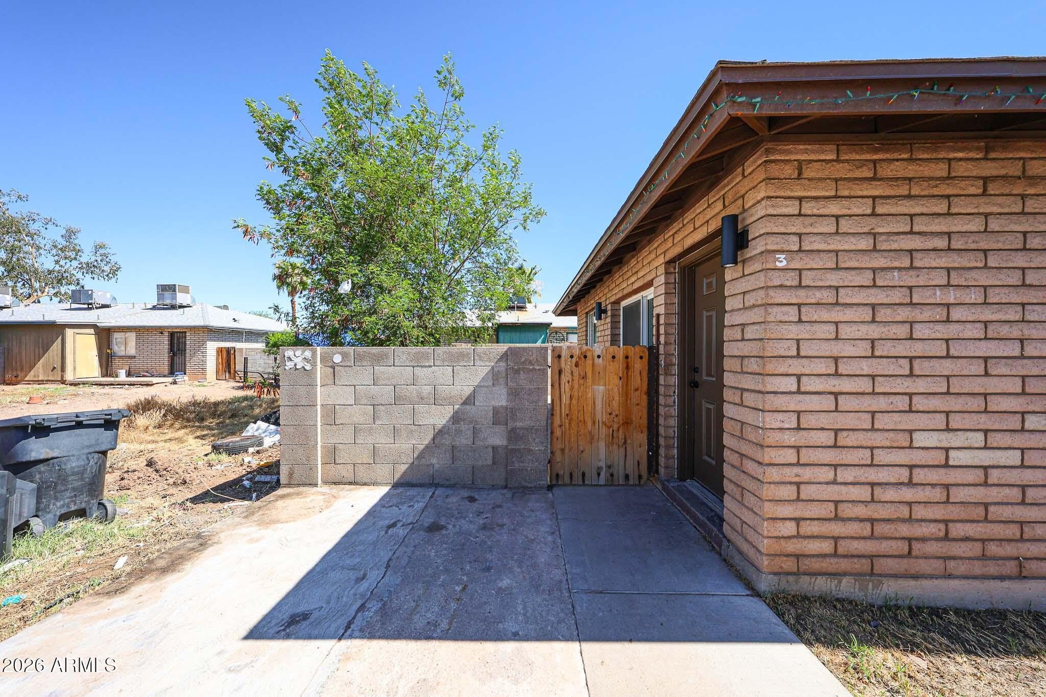 558 S LESUEUR – photo 4