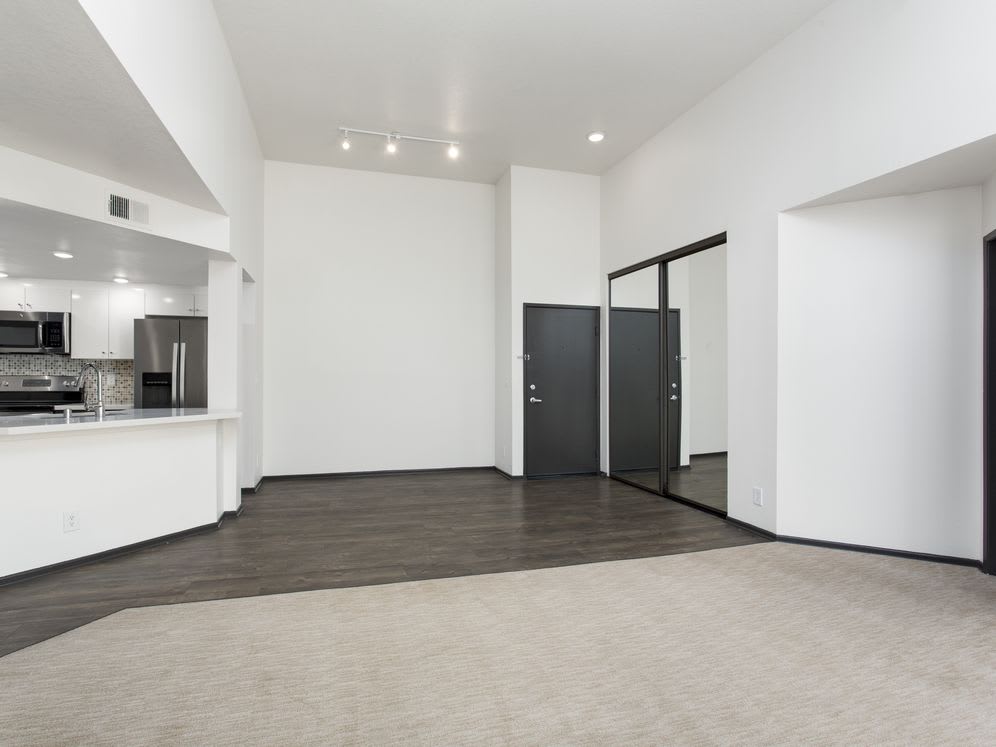 Ava Studio City – photo 1
