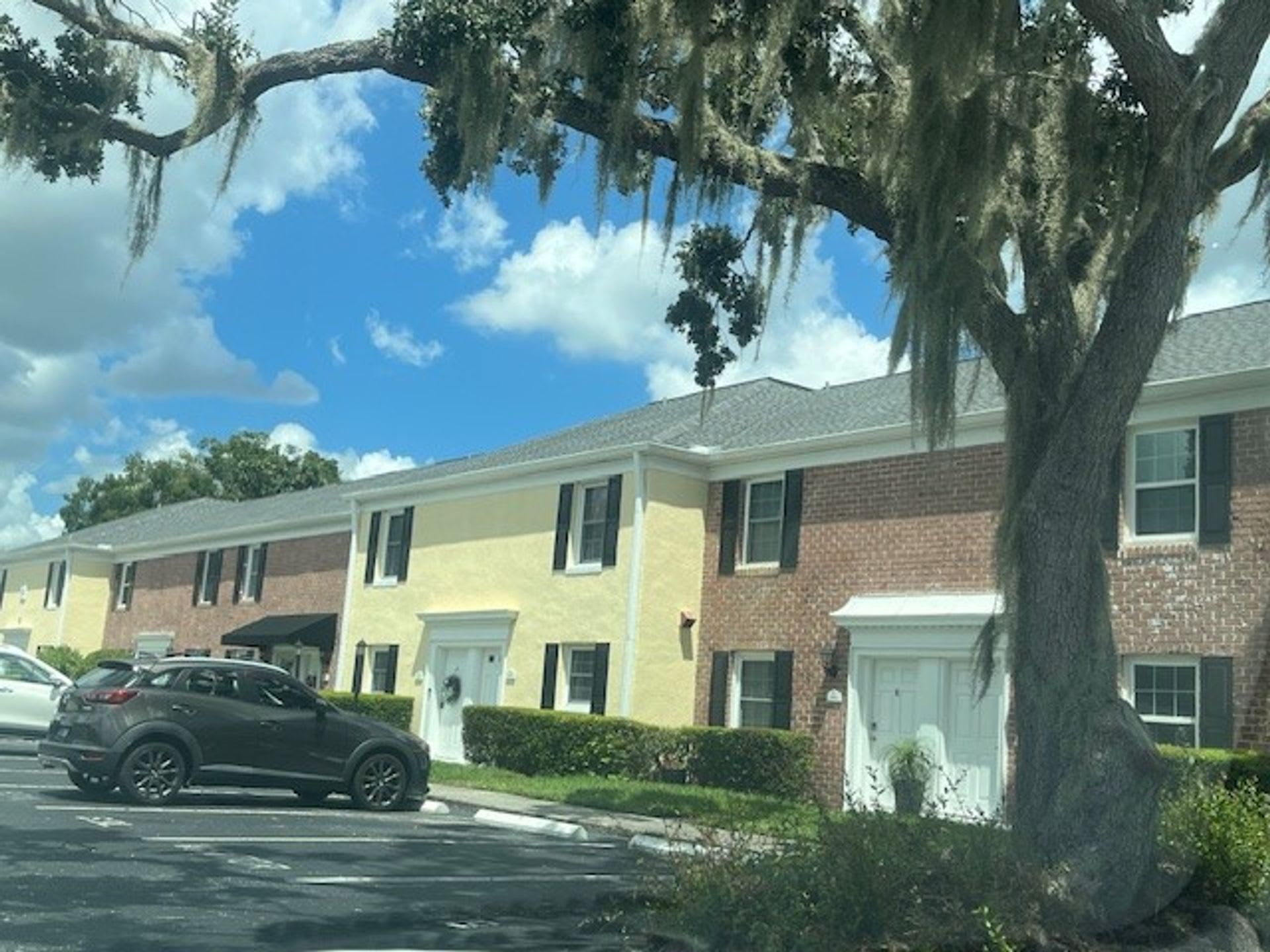 Whispering Oaks – photo 1