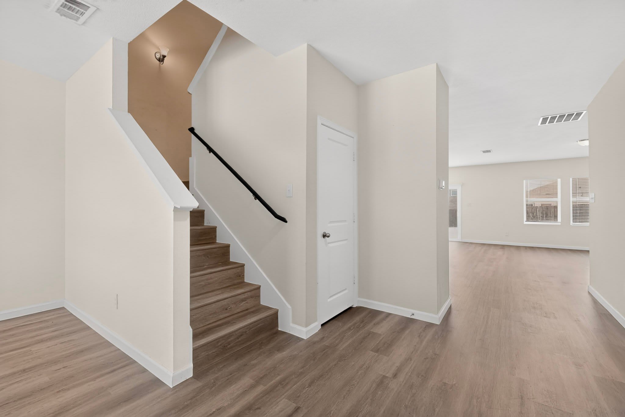 702 Camden Drive – photo 5
