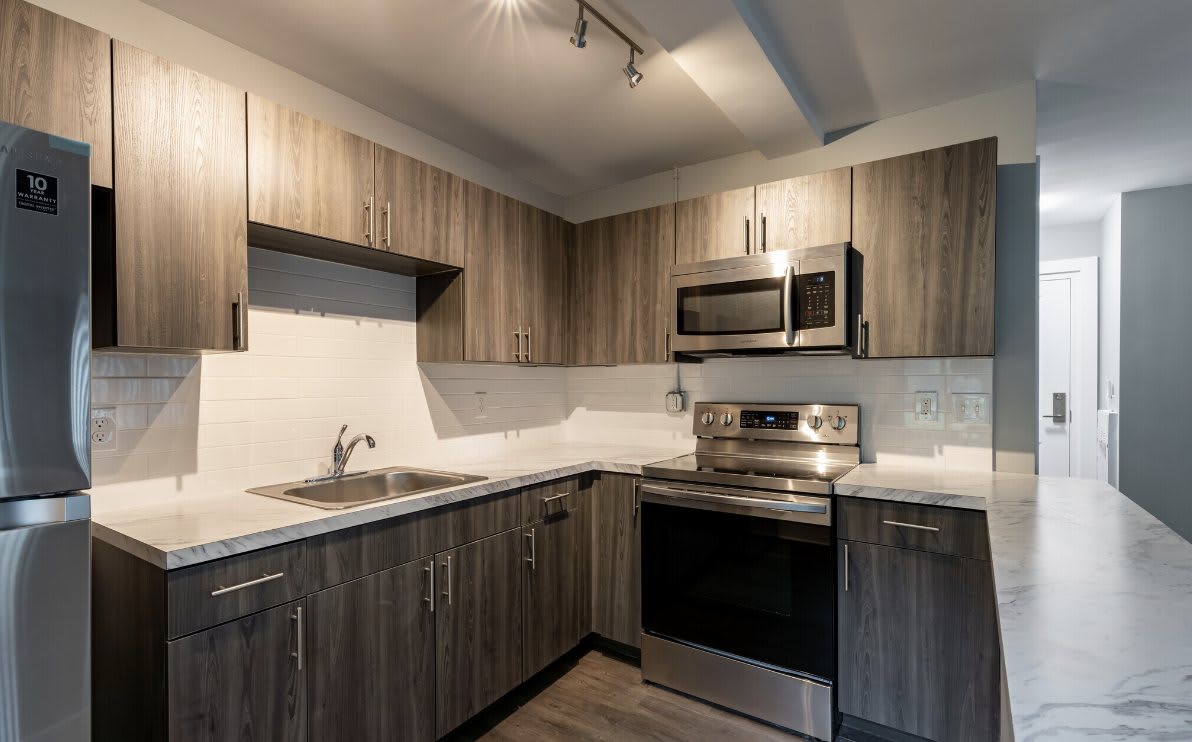 885 Covington Drive – photo 1