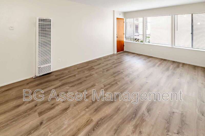 3600 Dimond Avenue – photo 1