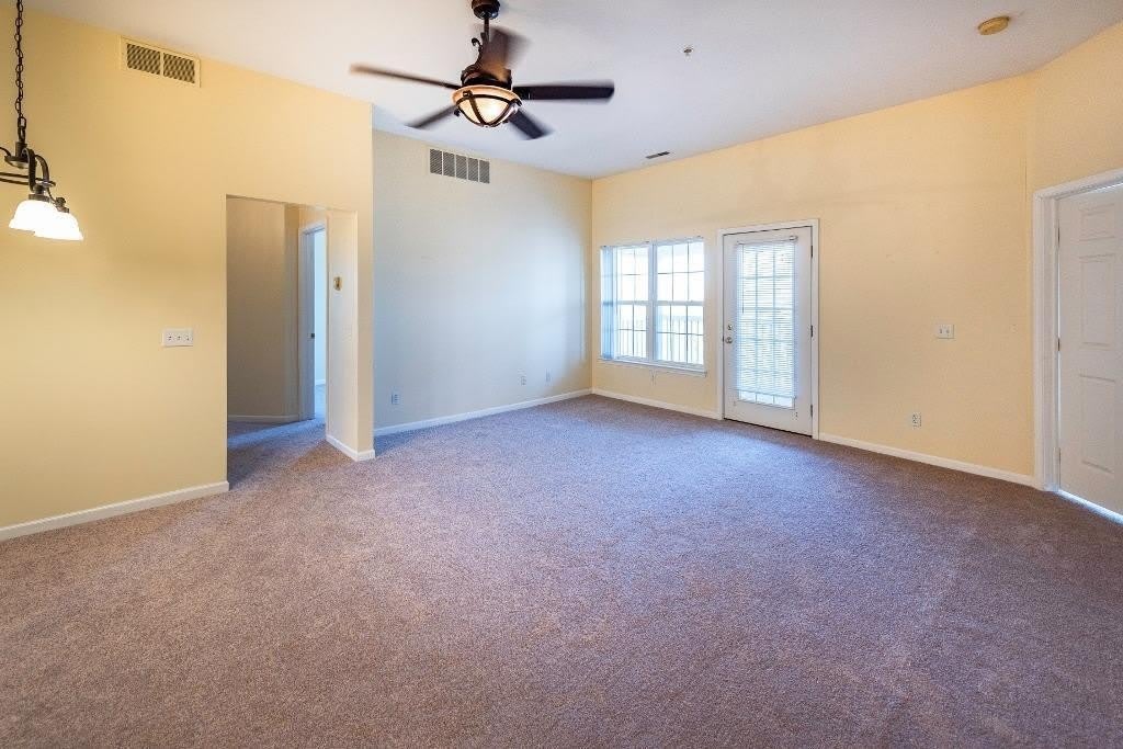 1236 Joyce Lane – photo 4