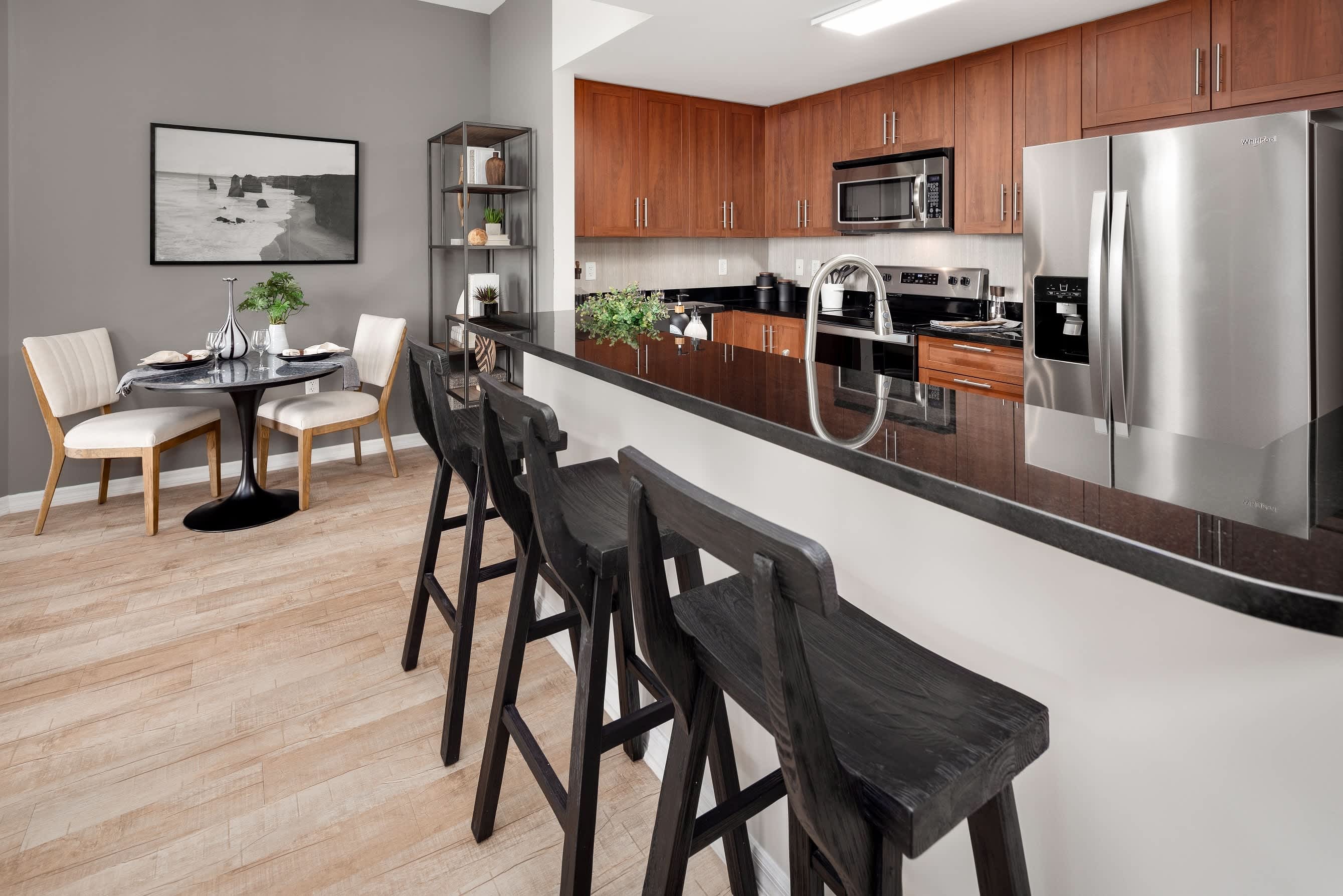 Midtown 24 Apartments – photo 2