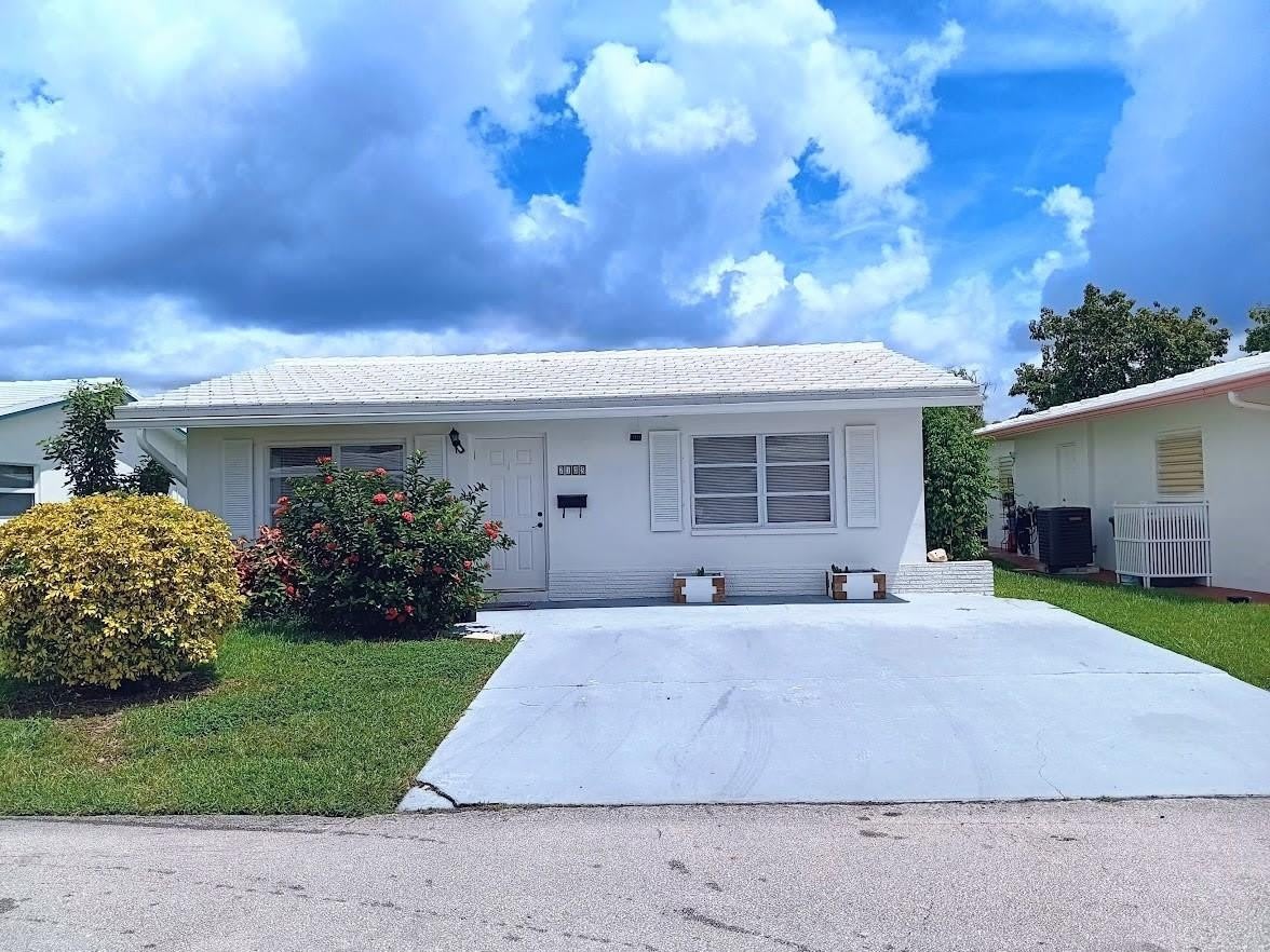 7105 Nw 74Th Place – photo 1