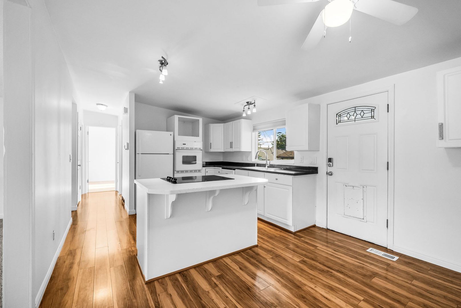 Spacious 4-Bedroom Layton Home with Finished Basement and 2-Car Garage – photo 3