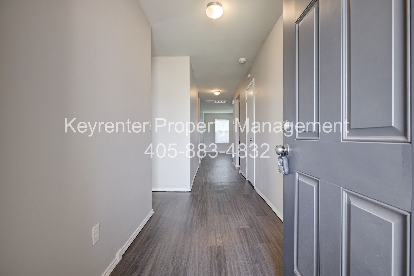 Beautiful 3-Bedroom Home with Easy Access to I-35 & I-240 – photo 4