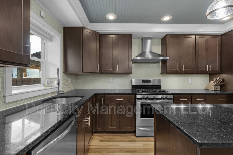 14 North Streeper Street – photo 5