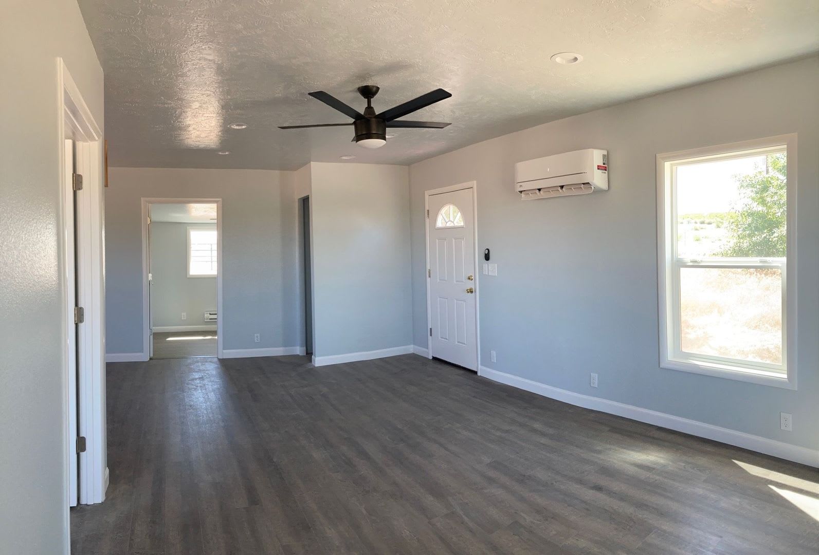 Country Property – photo 4