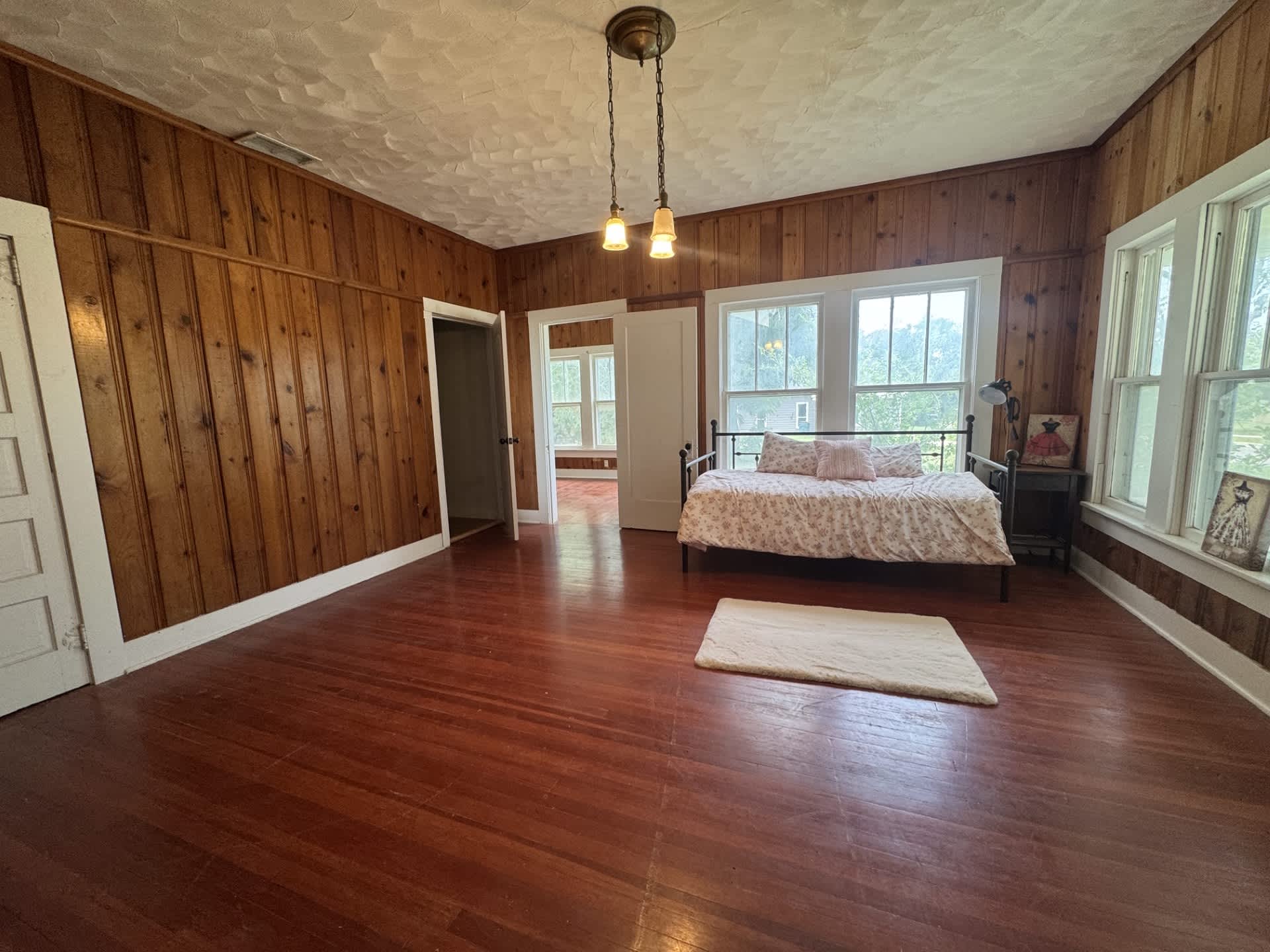 817 West Long – photo 4