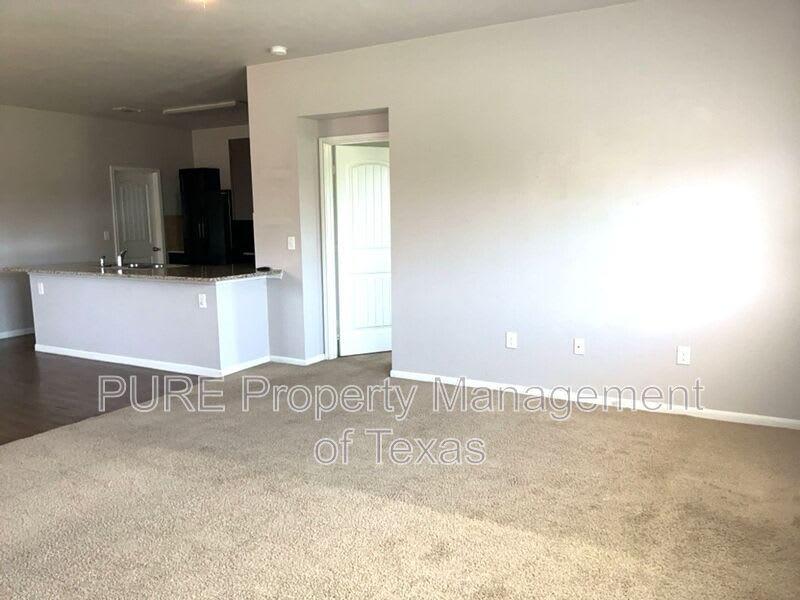 12040 Riparian Rd – photo 5