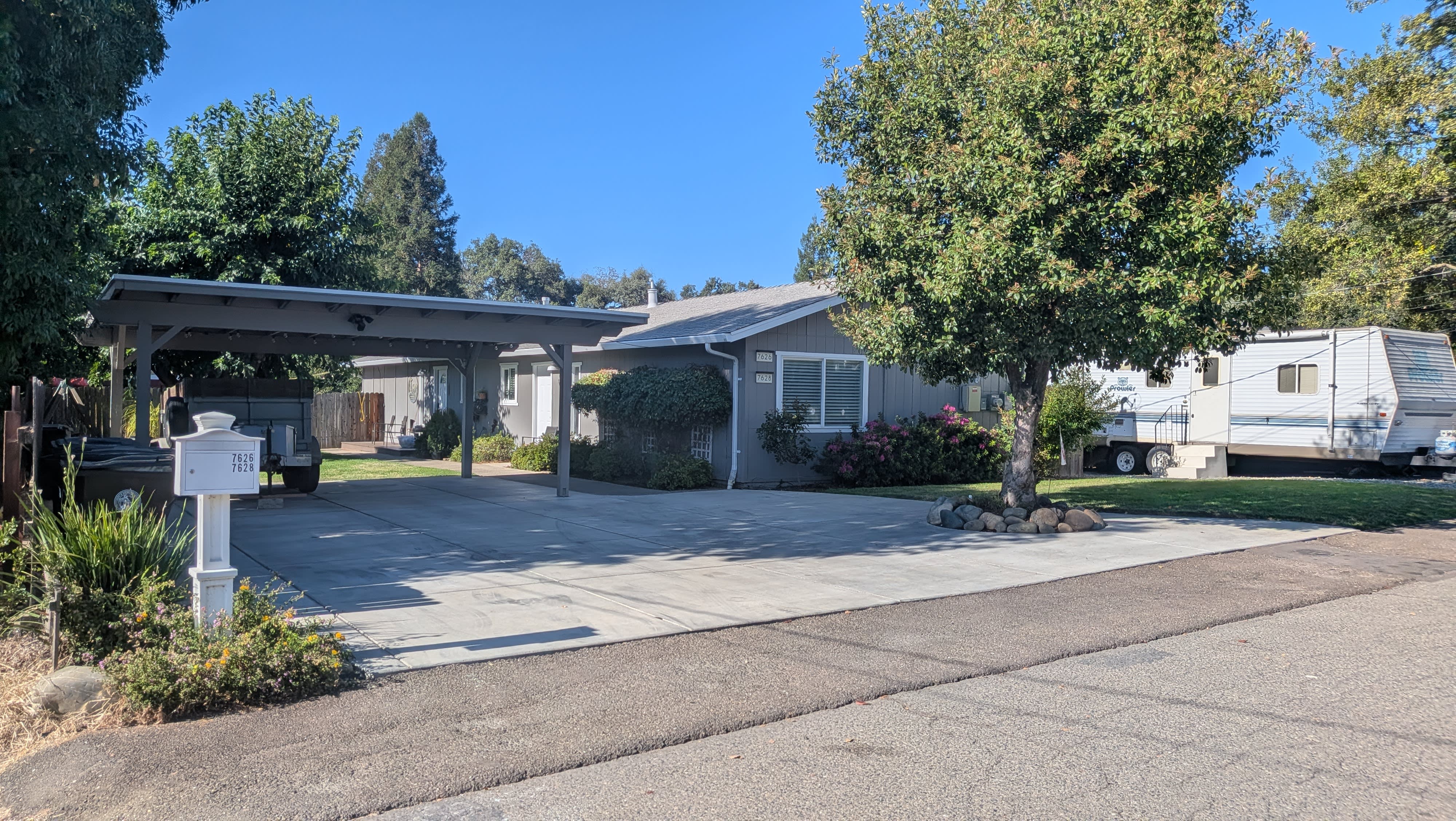 7626 Oak Grove Avenue – photo 1