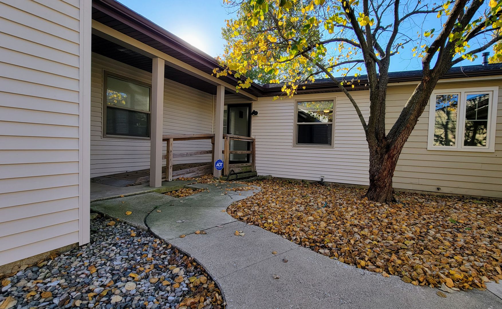 Beautifully Remodeled Condo in Southwest Champaign – photo 1