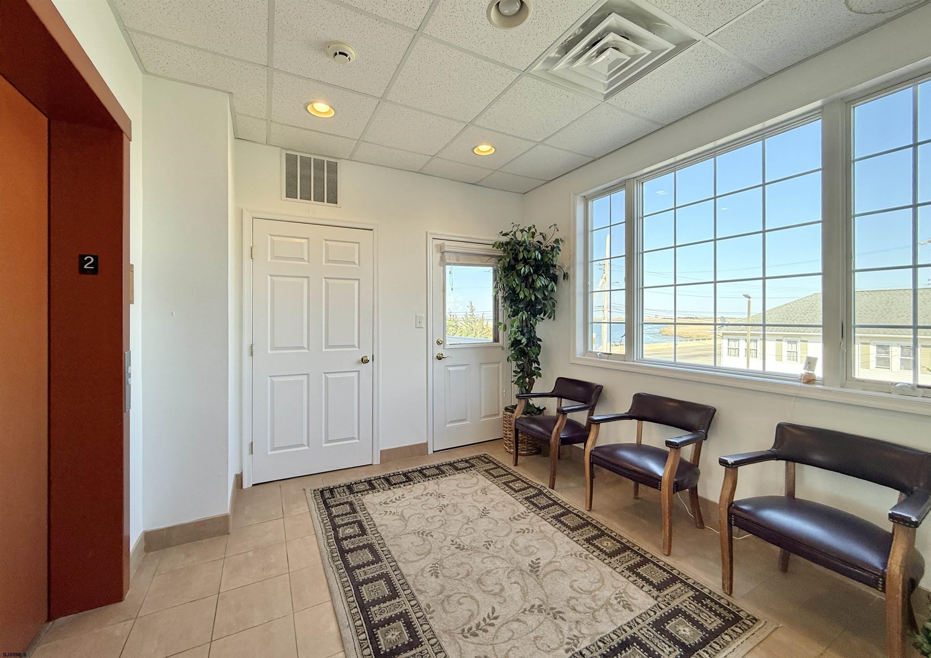 110 E Maryland Ave – photo 5