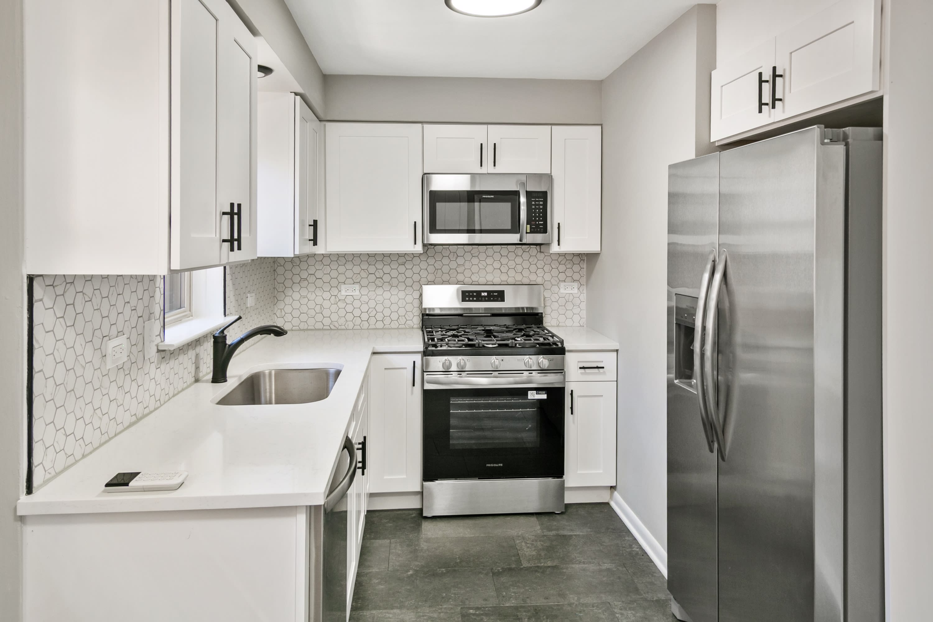 7704 McVicker Avenue – photo 3