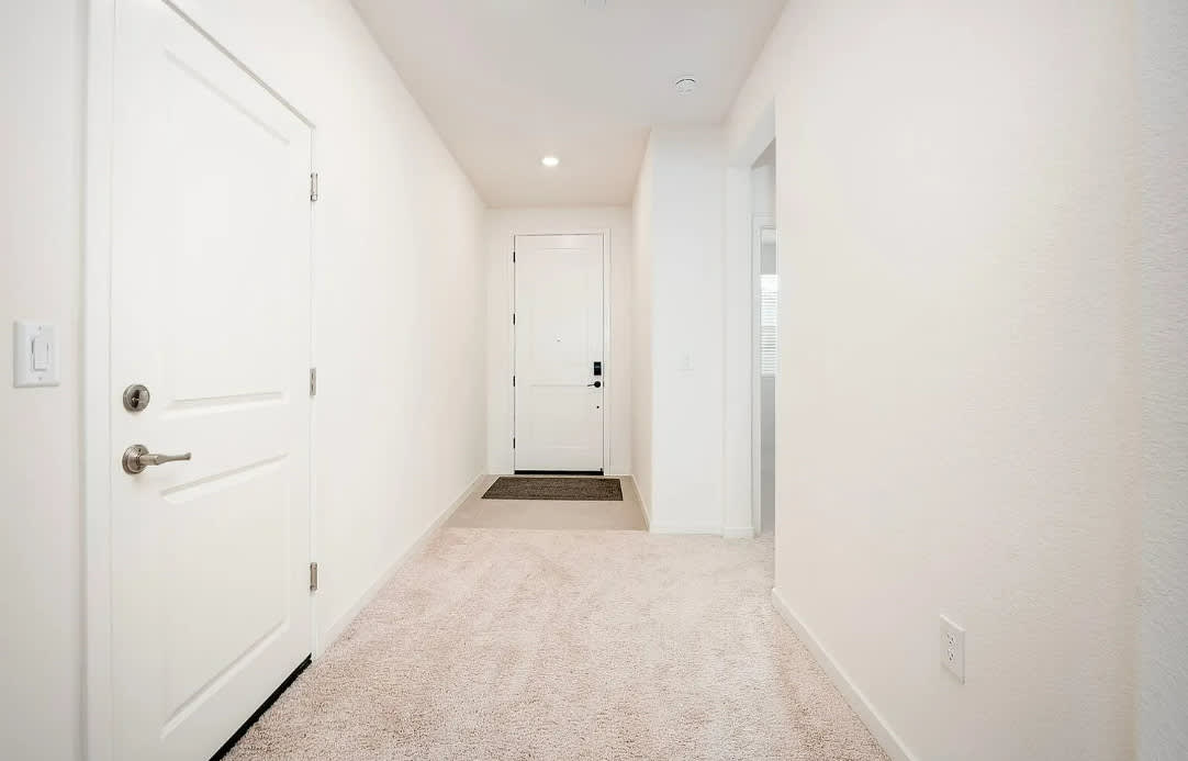 4798 Tilly Dr – photo 3