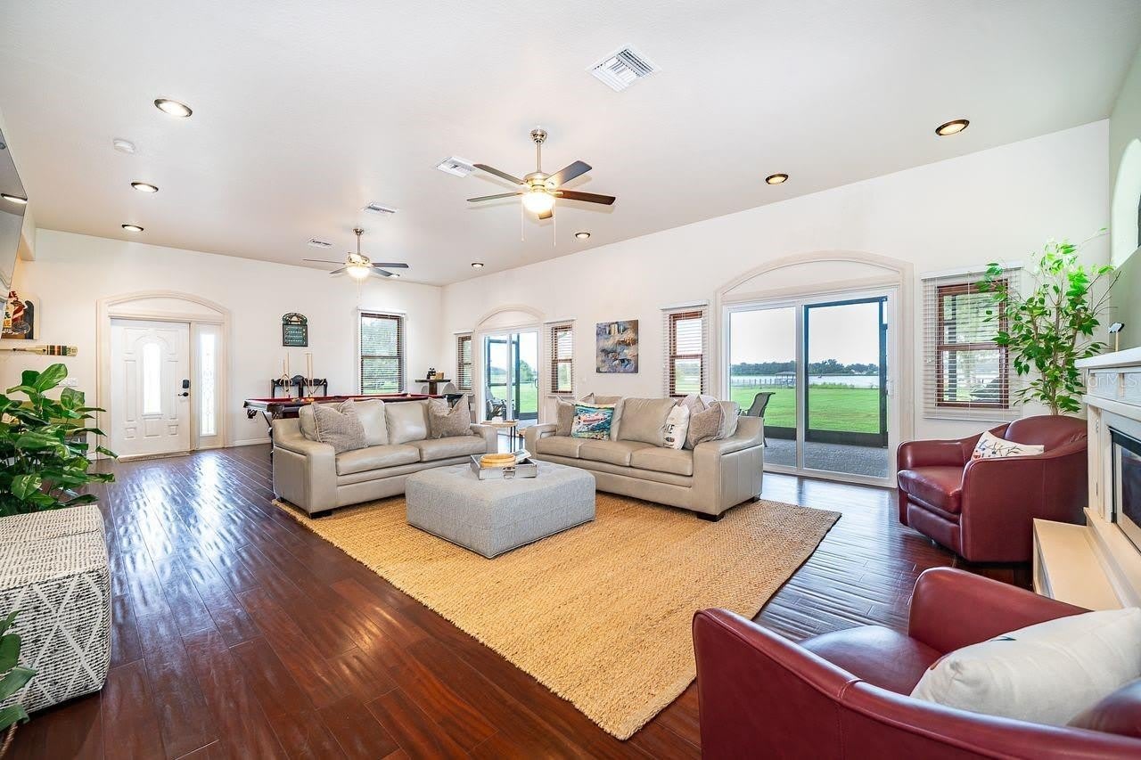 2339 Neptune Road – photo 5