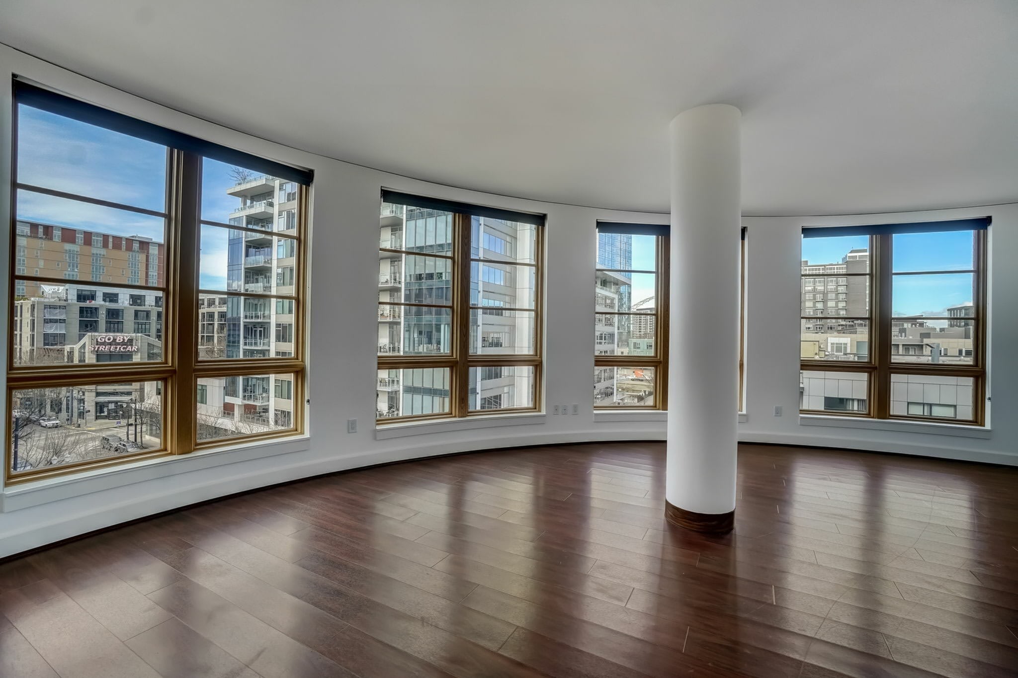 Burlington Tower – photo 3