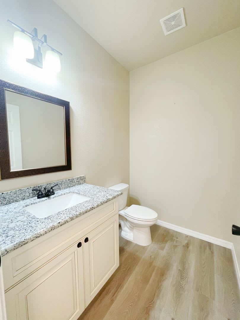 Beautiful 4 2 5 Home In Convenient Location – photo 5