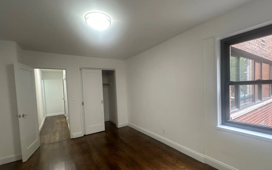 407 E 57Th St – photo 5