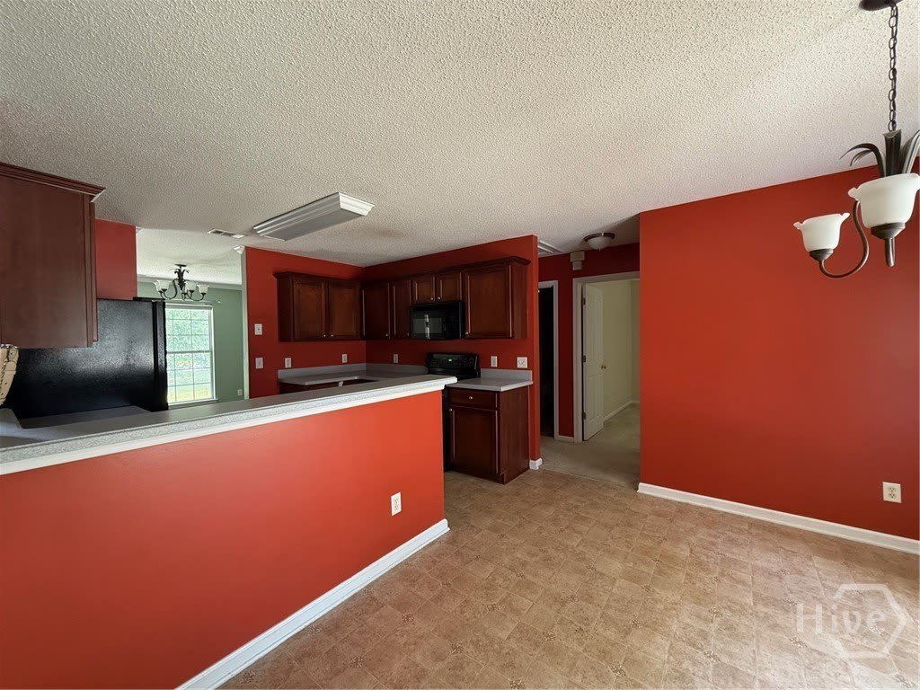 138 Silverton Road – photo 5