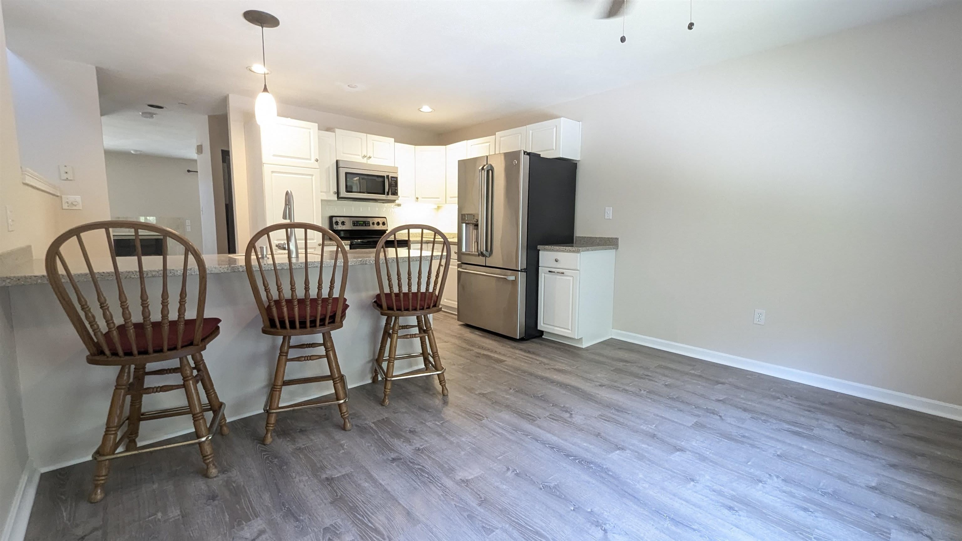 1465 Hooksett Road – photo 4