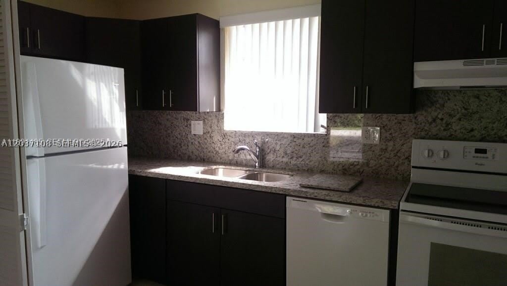 18223 Oleta Dr – photo 4