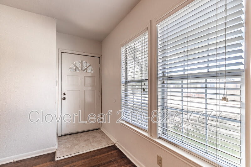 731 Glamis Ave – photo 5