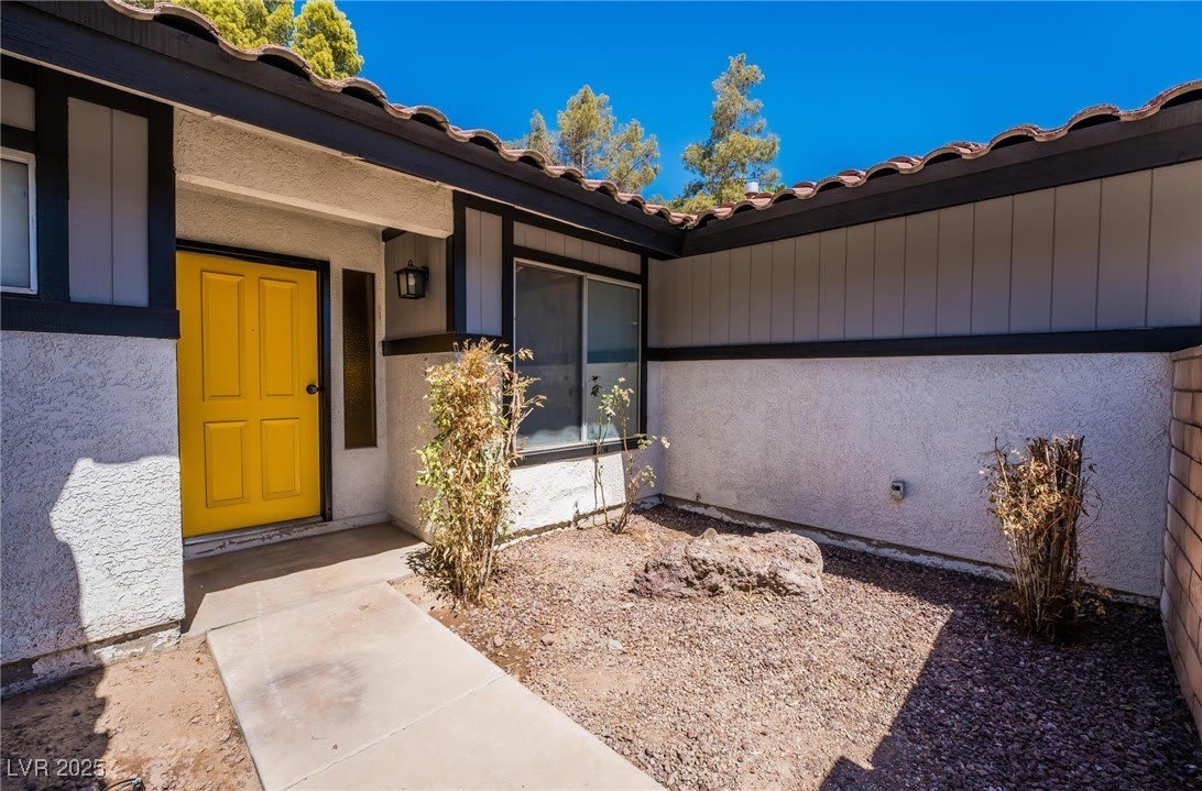 7439 Trudy Lane – photo 4