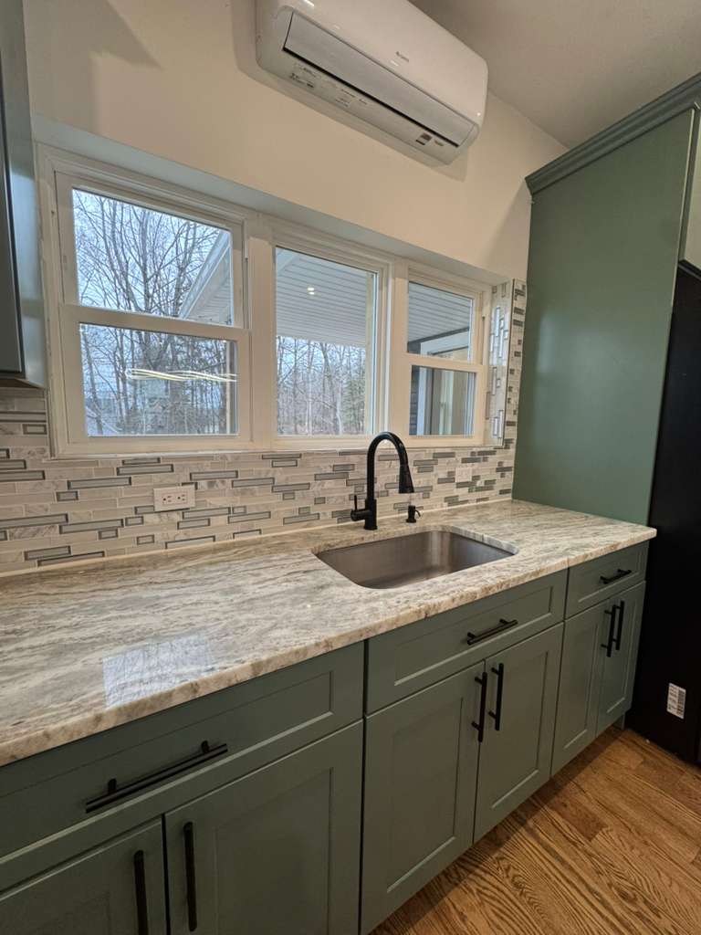 45 Clinton Ave – photo 2