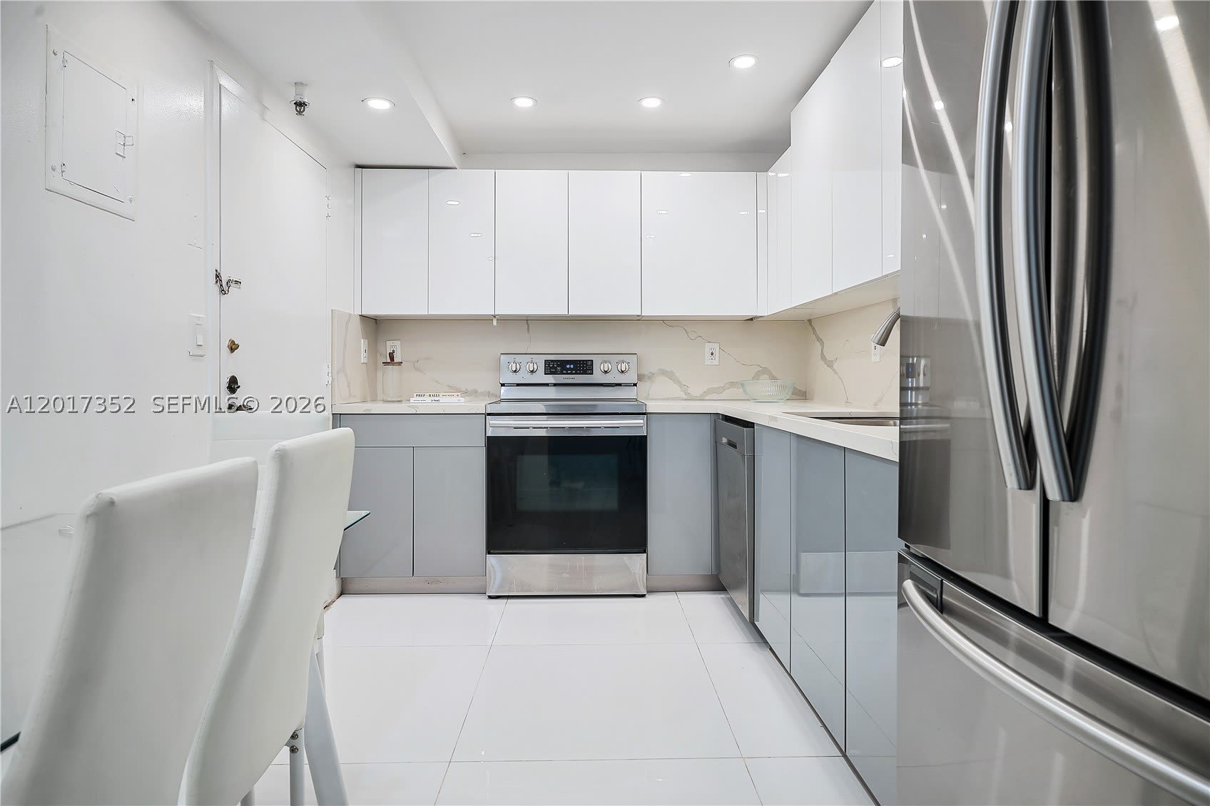 9511 Collins Ave – photo 5