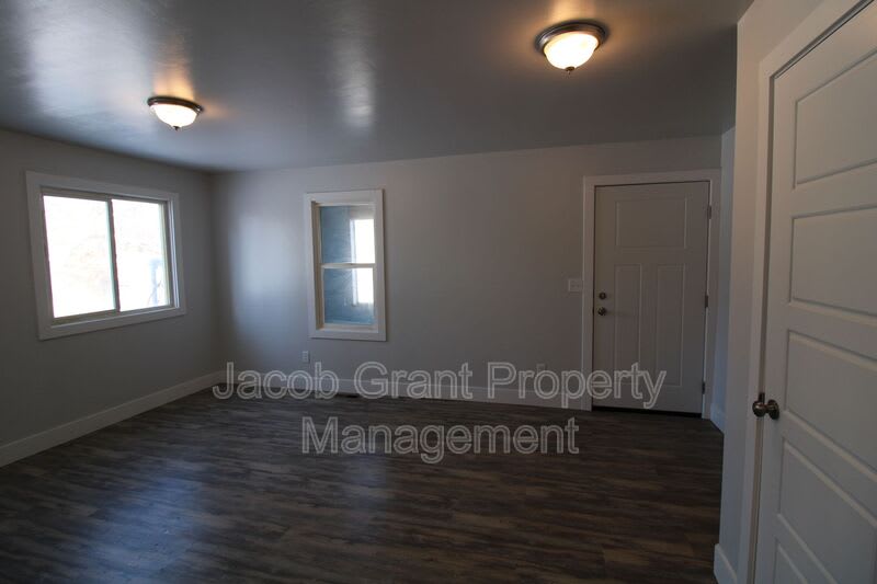 1310 Lake Ave. – photo 5