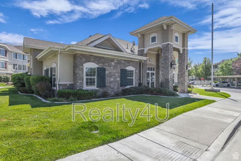 1212 West Spencer Road – photo 5