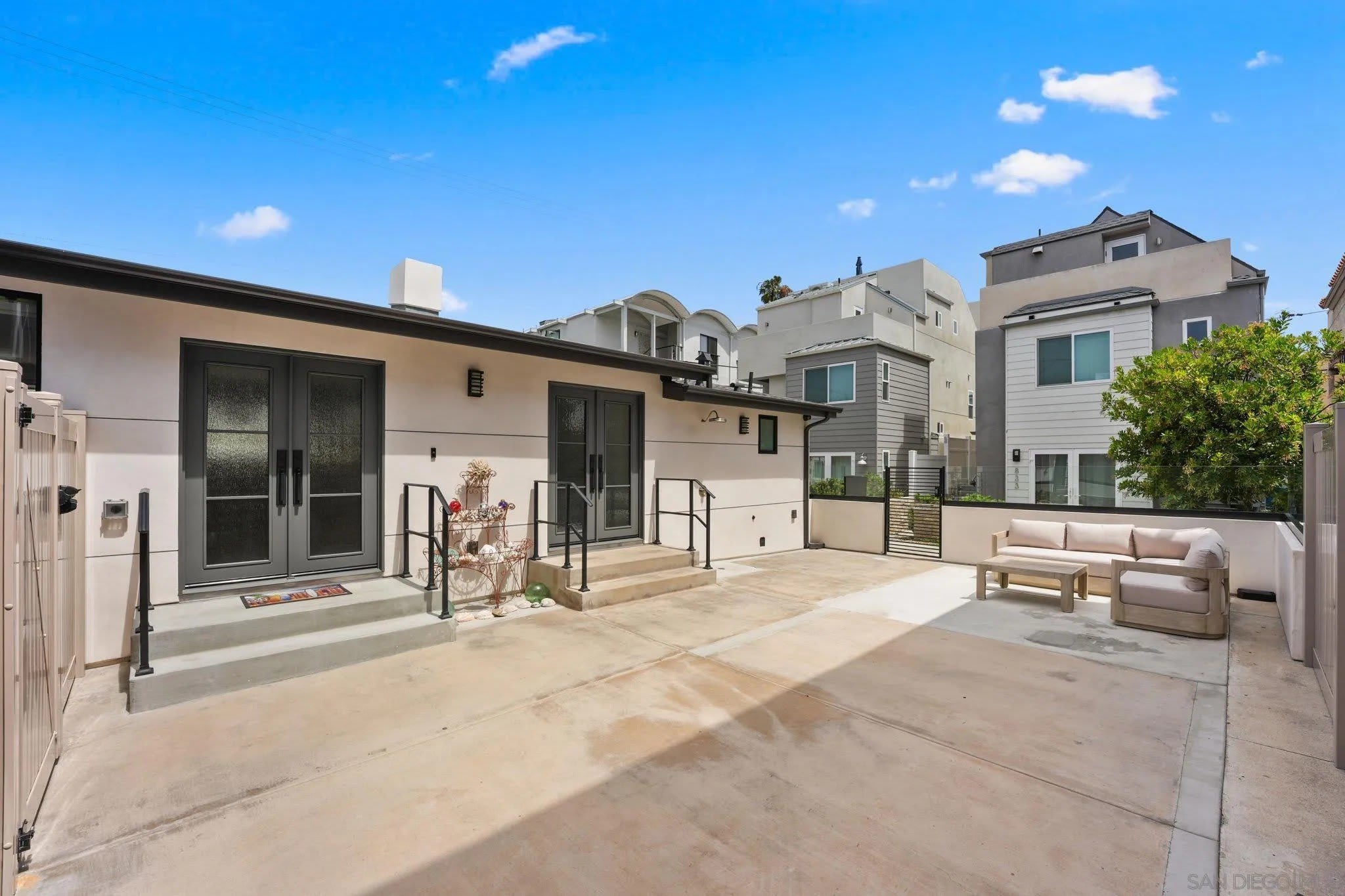 838 Portsmouth Court – photo 3