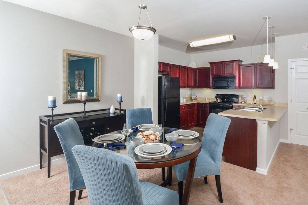 62Eleven Apartments – photo 2