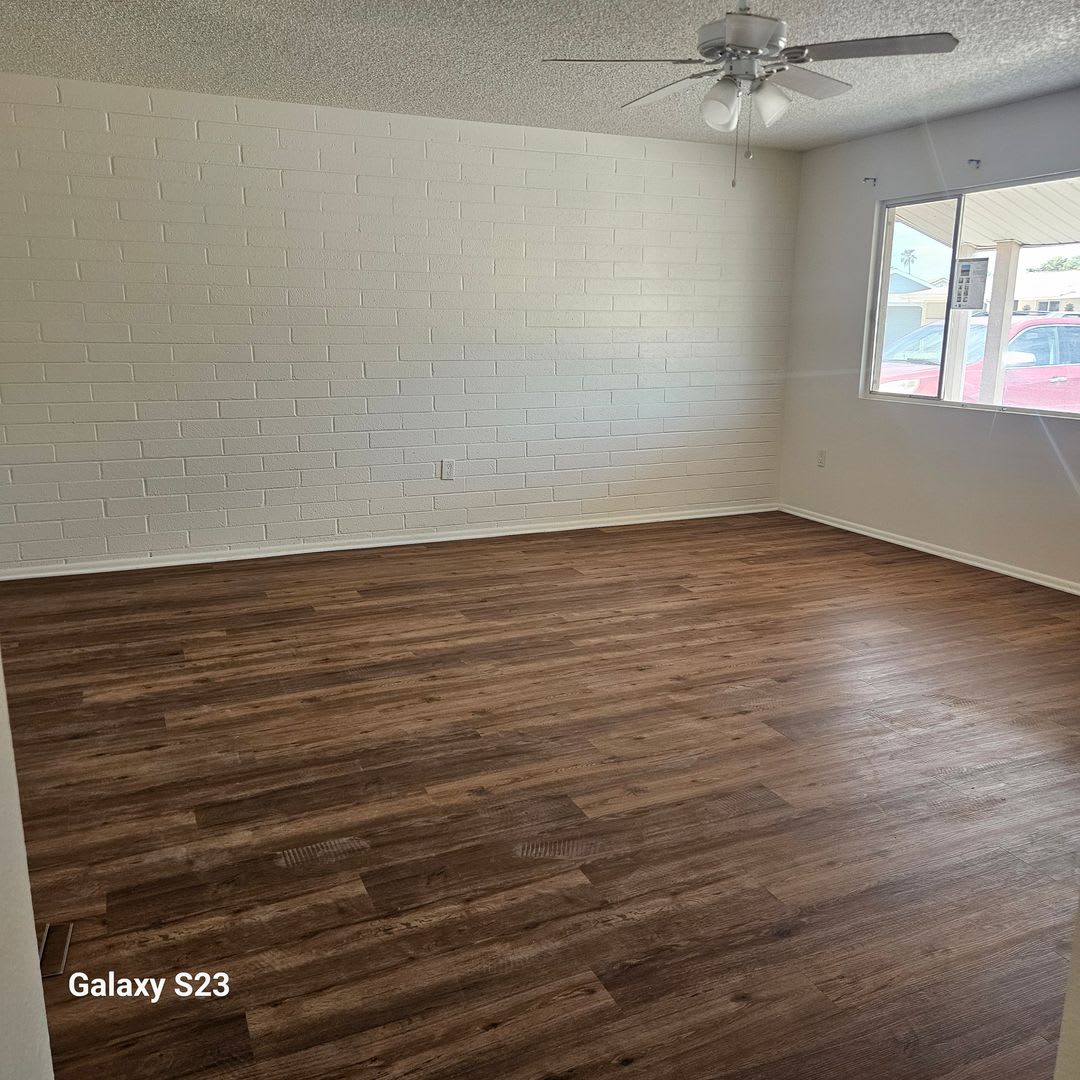 Back on the Market! -Sun City House 2 Bedroom 2 Bath – photo 2