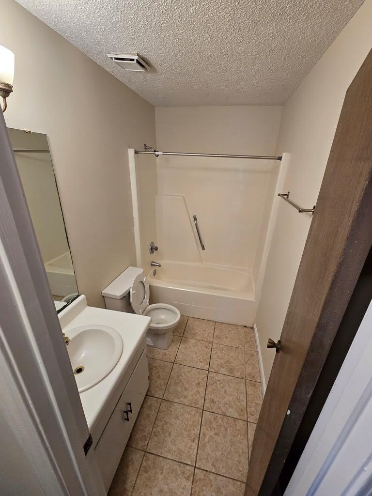 2501 Creekwood Dr. – photo 5