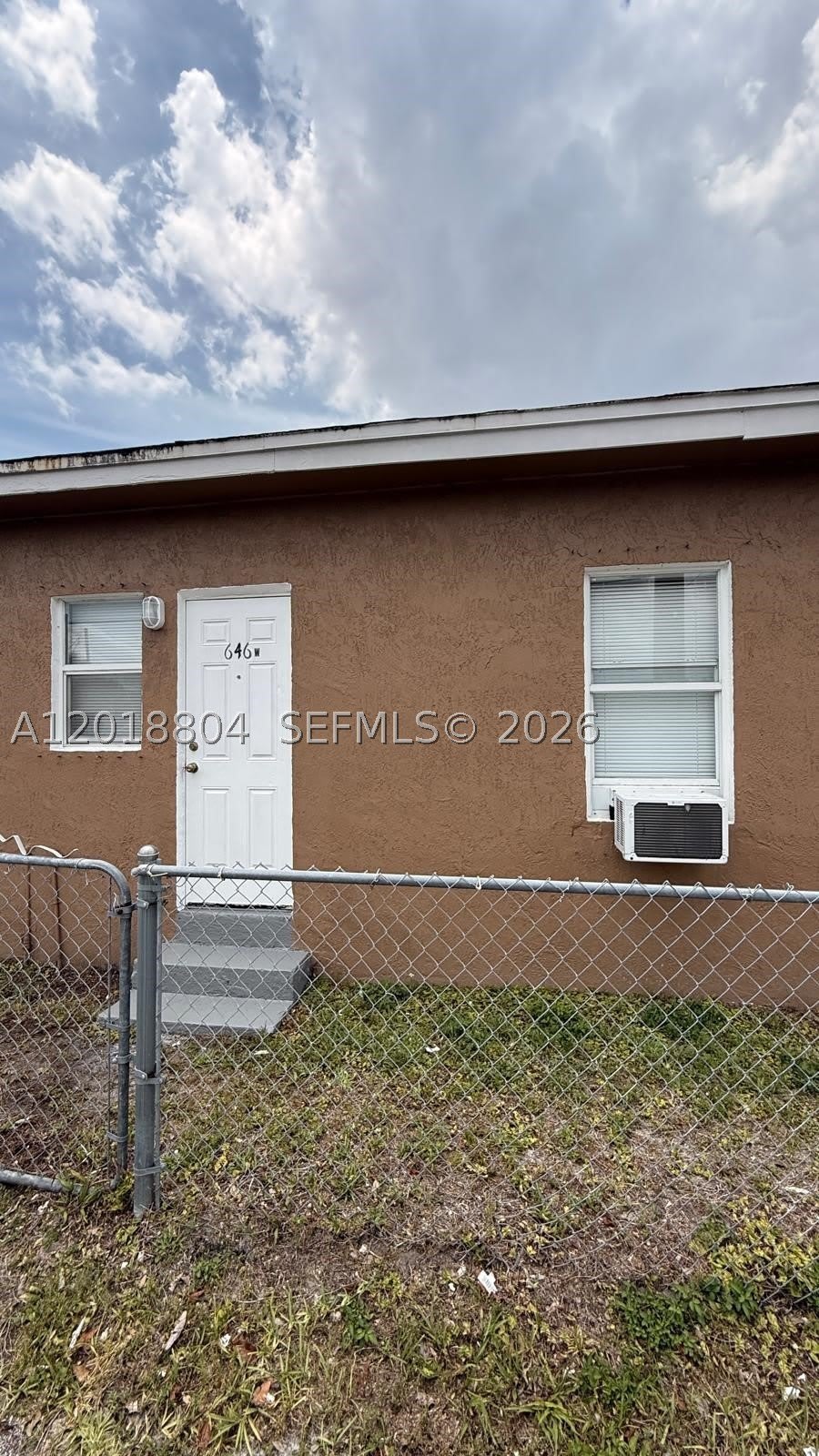 646 NW 14th Ter – photo 2