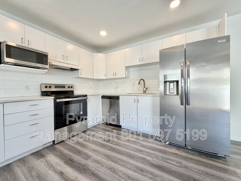 3178 S 945 E – photo 3